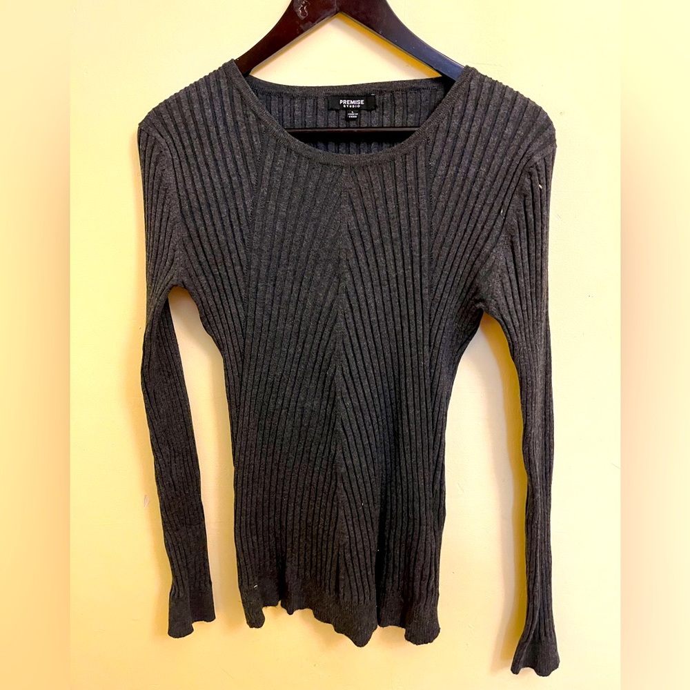 Slim sweater